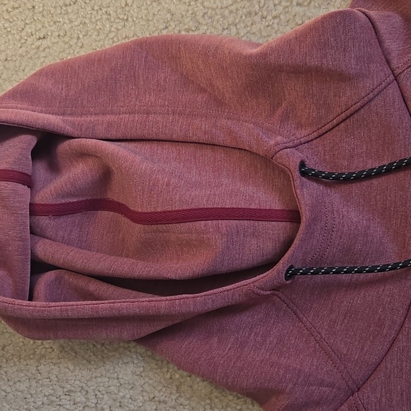 Legends Hawthorne Tech Hoodie - Picture 3 of 7